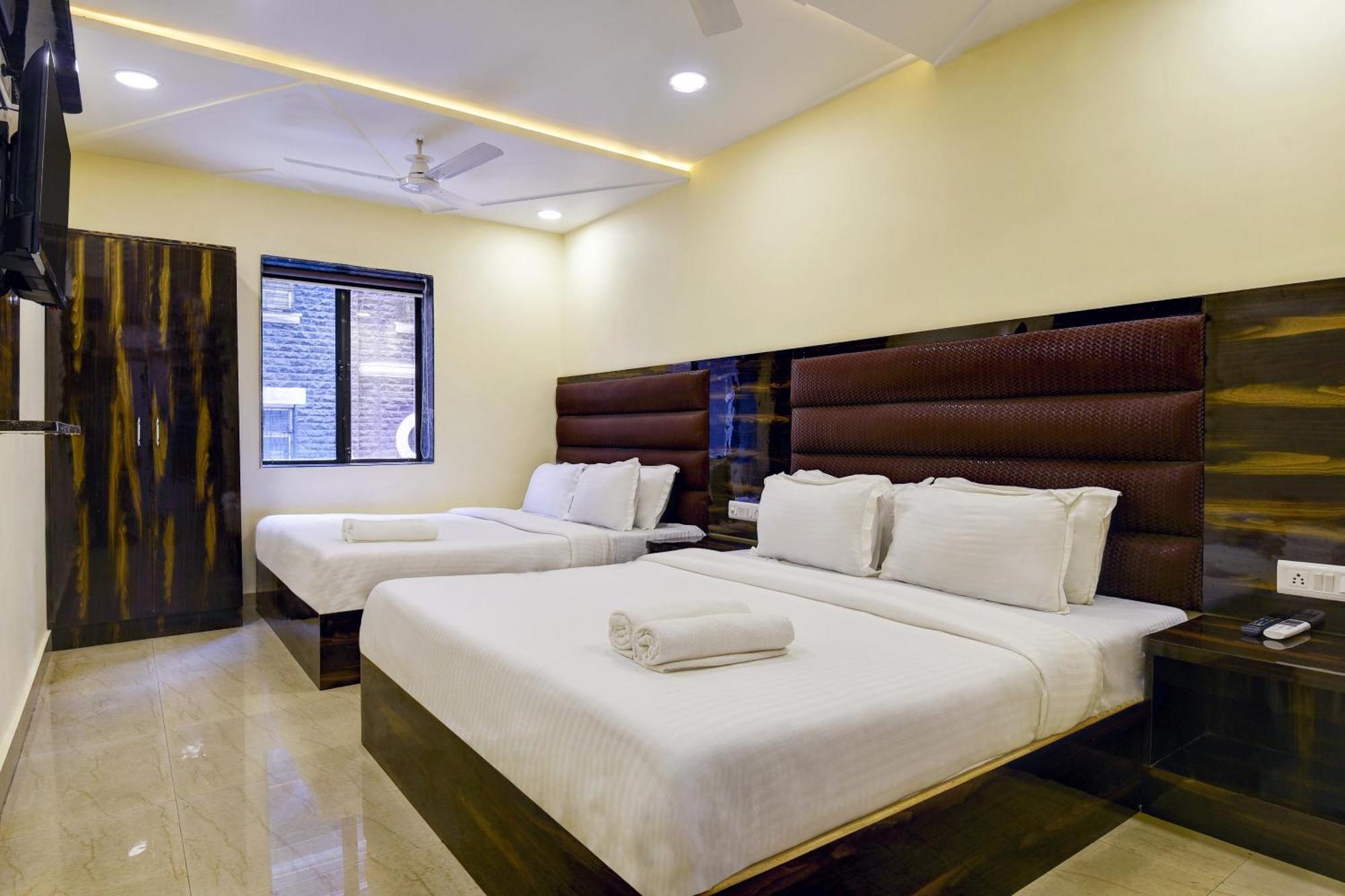 Hotel Deluxe Mumbai Exteriör bild