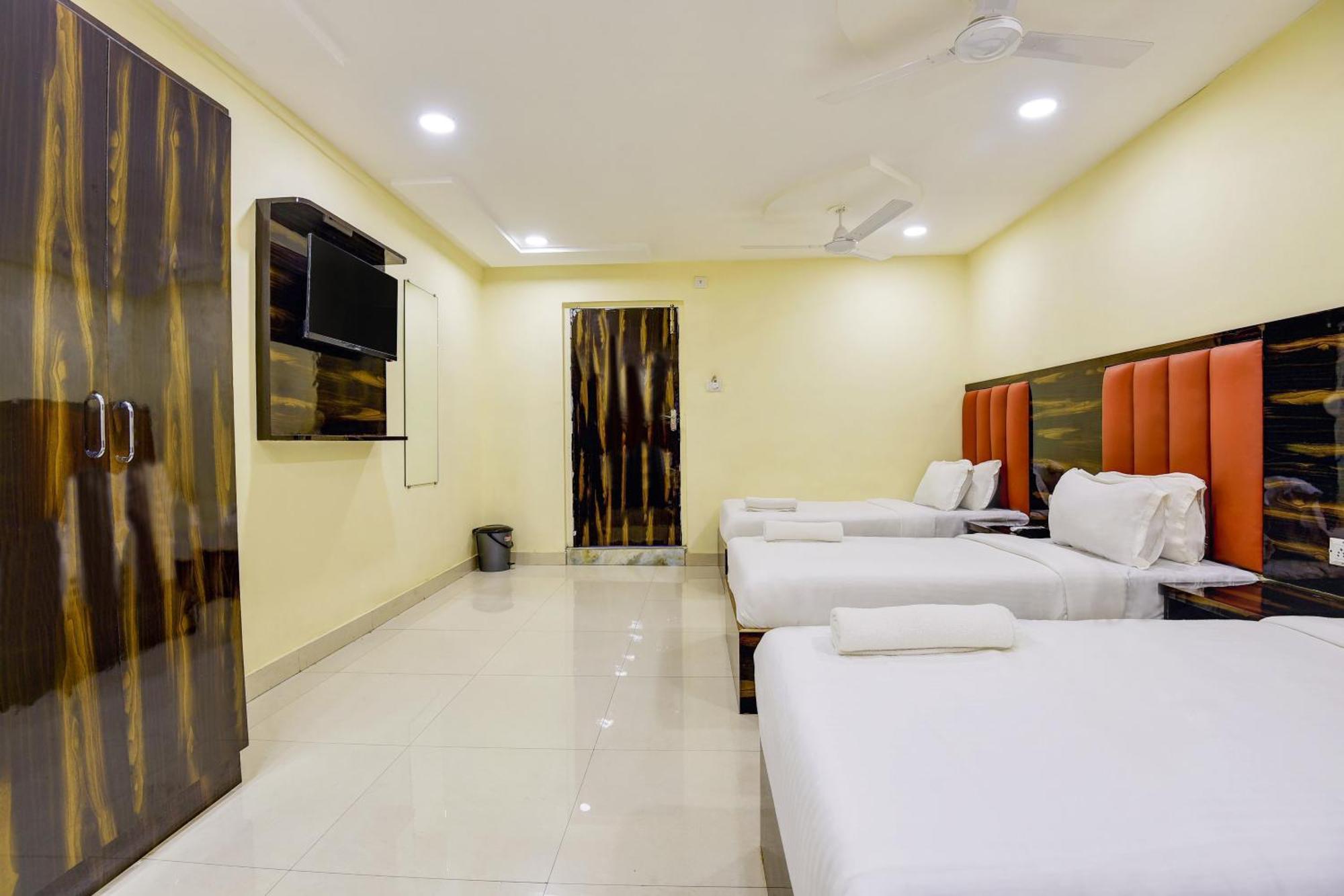 Hotel Deluxe Mumbai Exteriör bild